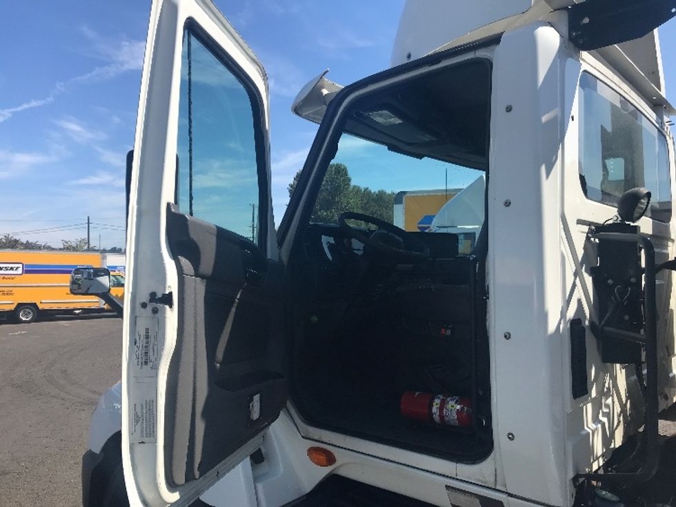 Day Cab Tractor-Heavy Duty Tractors-International-2020-LT625-Tacoma-WA-170,512\n\t\tmiles-$ 69,000 - Image 9