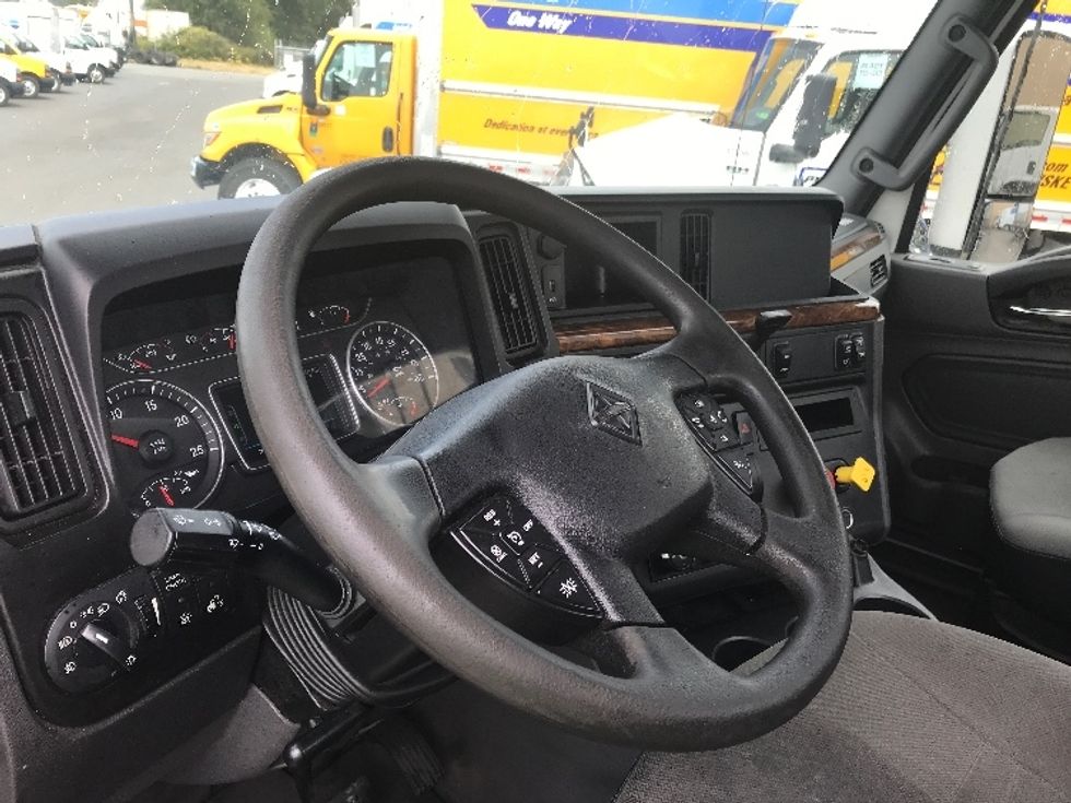 Day Cab Tractor-Heavy Duty Tractors-International-2020-LT625-Tacoma-WA-175,569\n\t\tmiles-$ 69,250 - Image 10