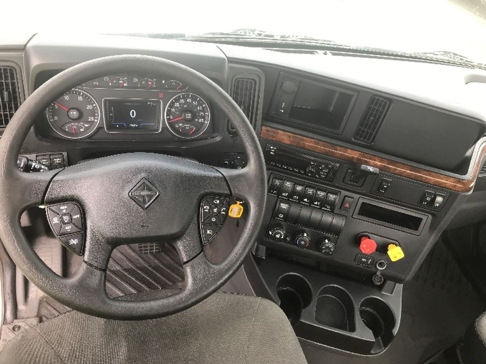Day Cab Tractor-Heavy Duty Tractors-International-2020-LT625-Tacoma-WA-175,569\n\t\tmiles-$ 69,250 - Image 11