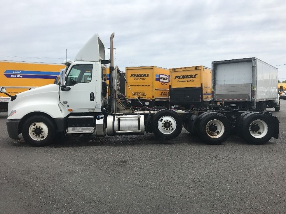 Day Cab Tractor-Heavy Duty Tractors-International-2020-LT625-Tacoma-WA-175,569\n\t\tmiles-$ 69,250 - Image 4