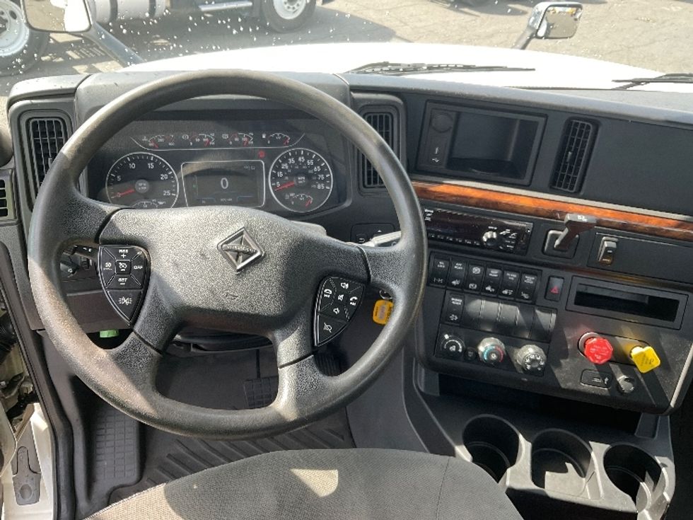 Day Cab Tractor-Heavy Duty Tractors-International-2020-LT625-Tacoma-WA-183,139\n\t\tmiles-$ 49,500 - Image 11