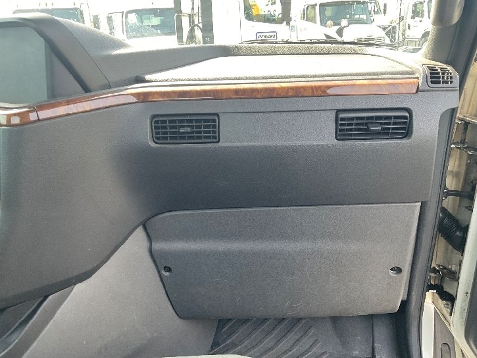 Day Cab Tractor-Heavy Duty Tractors-International-2020-LT625-Tacoma-WA-183,139\n\t\tmiles-$ 49,500 - Image 13