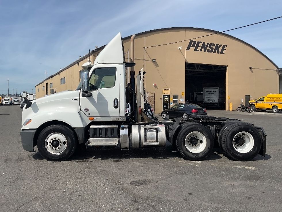 Day Cab Tractor-Heavy Duty Tractors-International-2020-LT625-Tacoma-WA-183,139\n\t\tmiles-$ 49,500 - Image 4