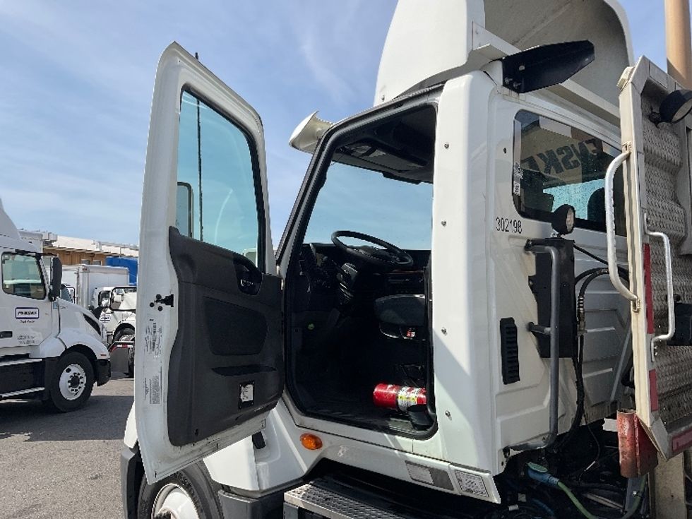 Day Cab Tractor-Heavy Duty Tractors-International-2020-LT625-Tacoma-WA-183,139\n\t\tmiles-$ 49,500 - Image 9