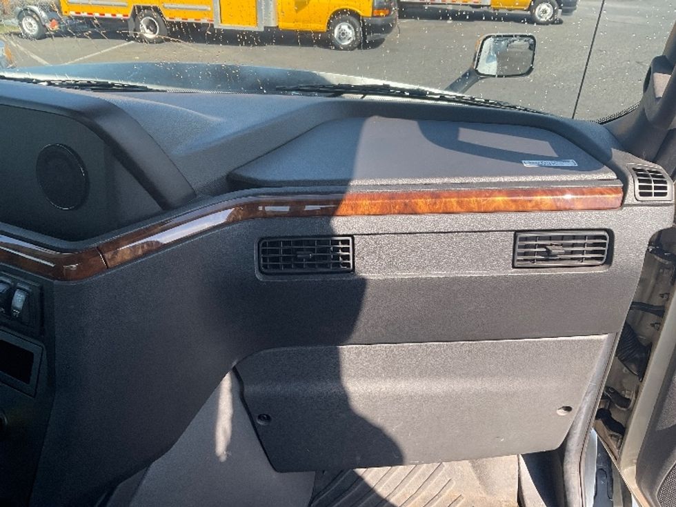 Day Cab Tractor-Heavy Duty Tractors-International-2020-LT625-Tacoma-WA-191,852\n\t\tmiles-$ 65,750 - Image 13