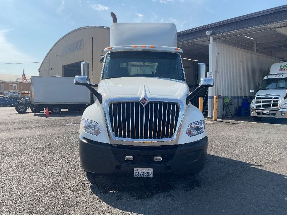 Day Cab Tractor-Heavy Duty Tractors-International-2020-LT625-Tacoma-WA-191,852\n\t\tmiles-$ 65,750 - Image 2