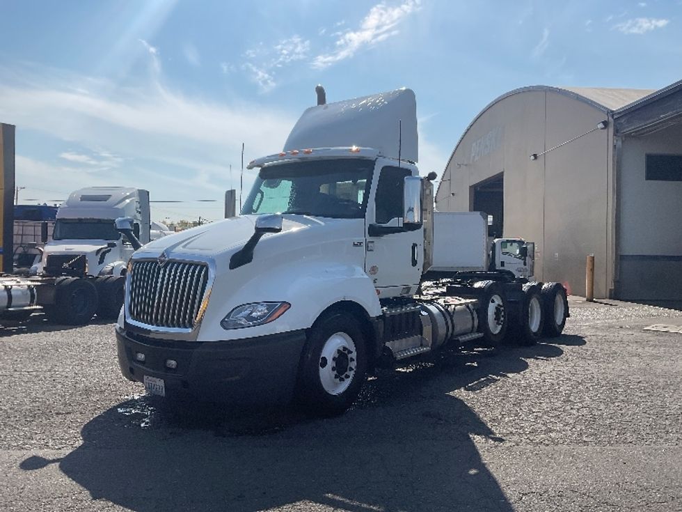 Day Cab Tractor-Heavy Duty Tractors-International-2020-LT625-Tacoma-WA-191,852\n\t\tmiles-$ 65,750 - Image 3
