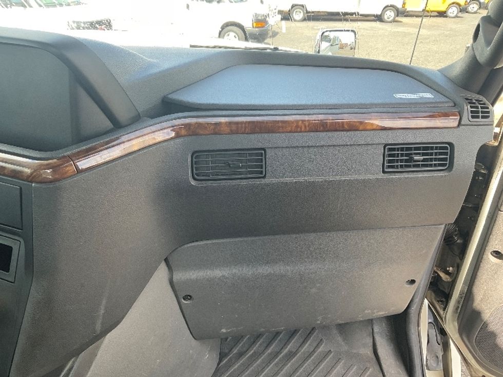 Day Cab Tractor-Heavy Duty Tractors-International-2020-LT625-Tacoma-WA-194,284\n\t\tmiles-$ 65,750 - Image 13