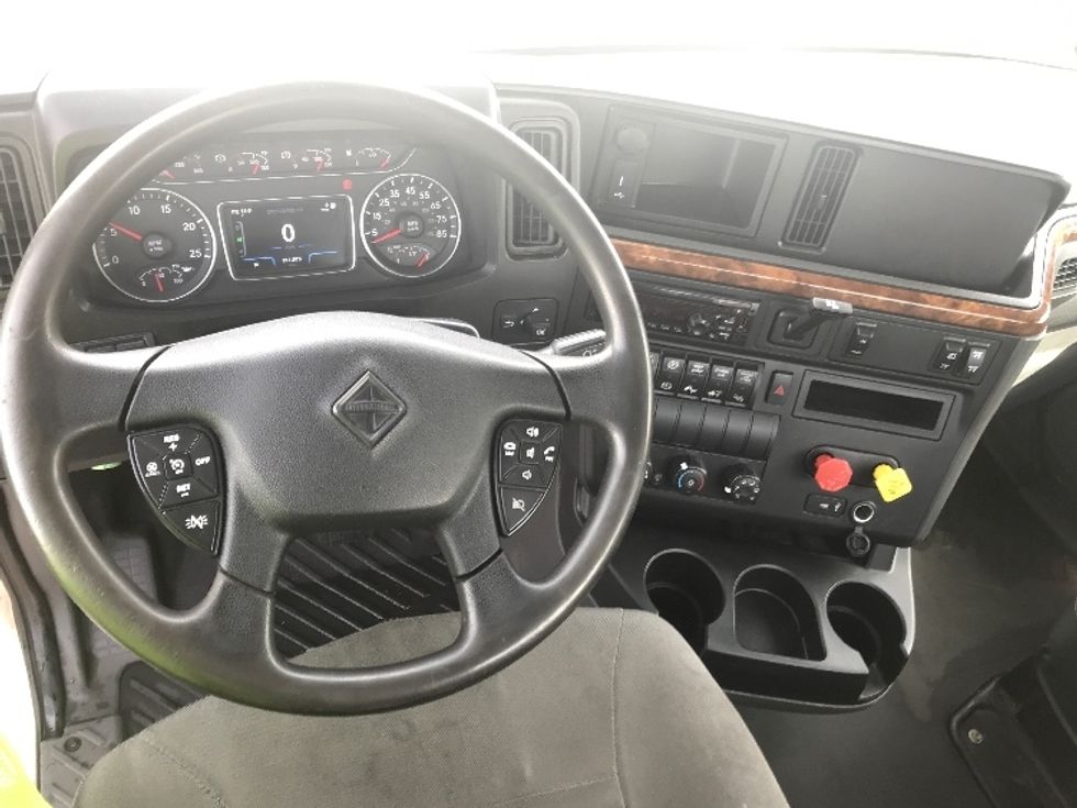 Day Cab Tractor-Heavy Duty Tractors-International-2020-LT625-Tacoma-WA-211,570\n\t\tmiles-$ 68,750 - Image 11