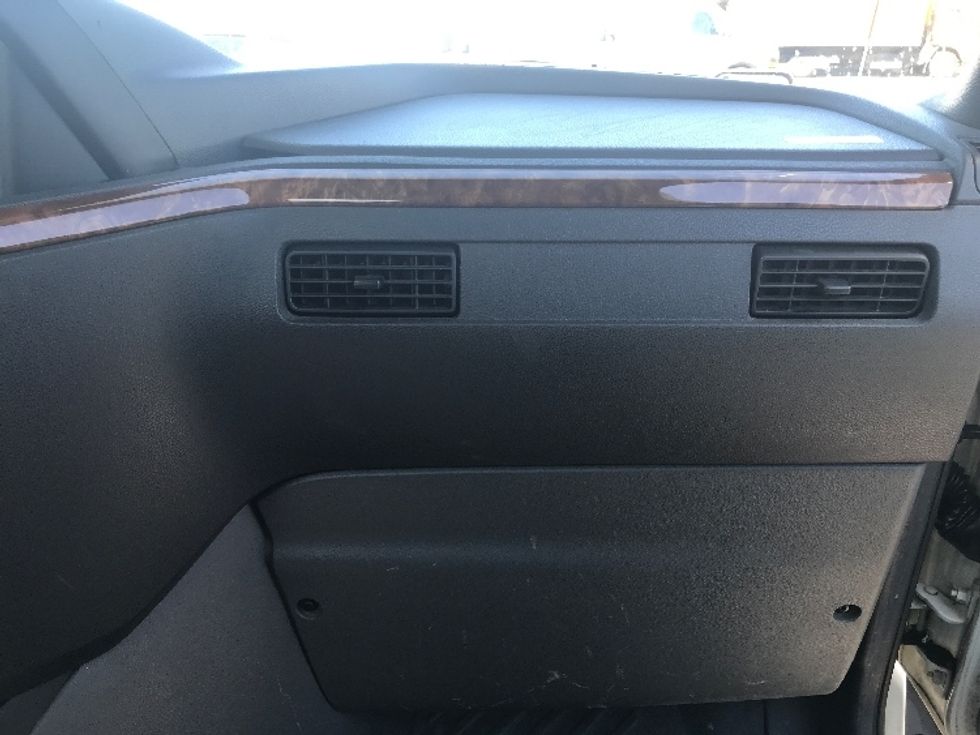 Day Cab Tractor-Heavy Duty Tractors-International-2020-LT625-Tacoma-WA-223,796\n\t\tmiles-$ 56,000 - Image 13