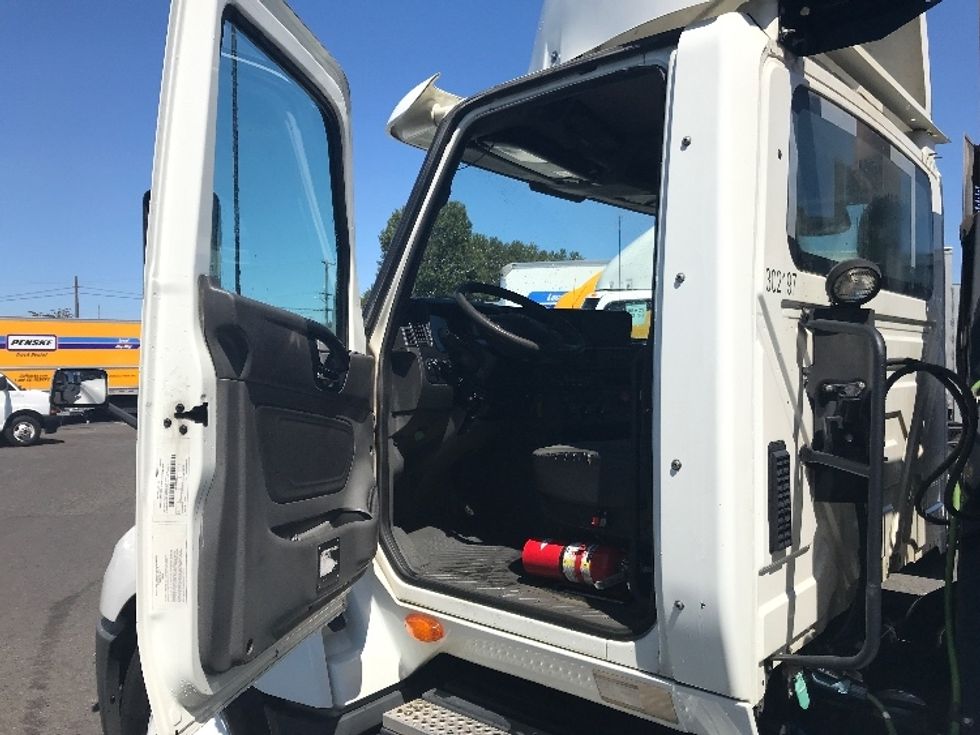 Day Cab Tractor-Heavy Duty Tractors-International-2020-LT625-Tacoma-WA-223,796\n\t\tmiles-$ 56,000 - Image 9