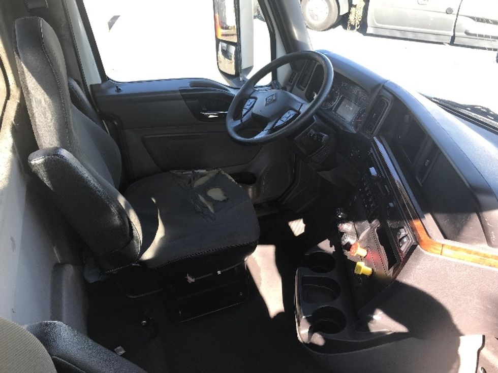 Day Cab Tractor-Heavy Duty Tractors-International-2020-LT625-Tacoma-WA-254,135\n\t\tmiles-$ 59,000 - Image 14