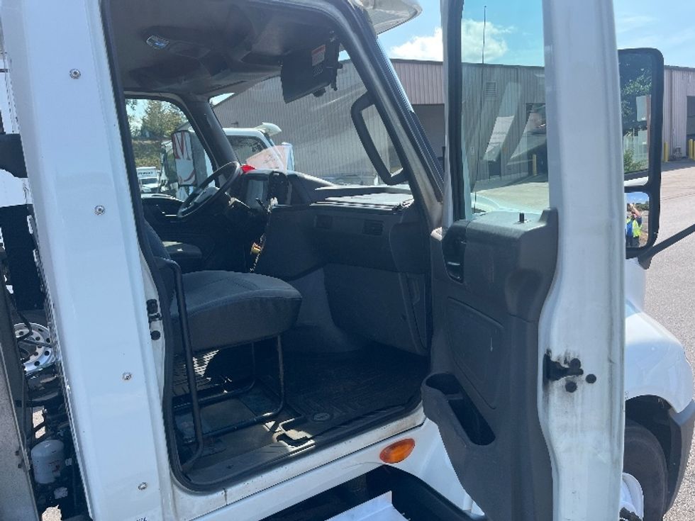 Day Cab Tractor-Heavy Duty Tractors-International-2020-LT625-Tacoma-WA-309,780\n\t\tmiles-$ 32,500 - Image 11