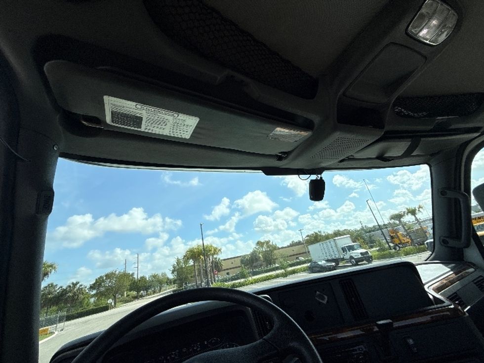 Day Cab Tractor-Heavy Duty Tractors-International-2020-LT625-Tampa-FL-351,270\n\t\tmiles-$ 44,000 - Image 18