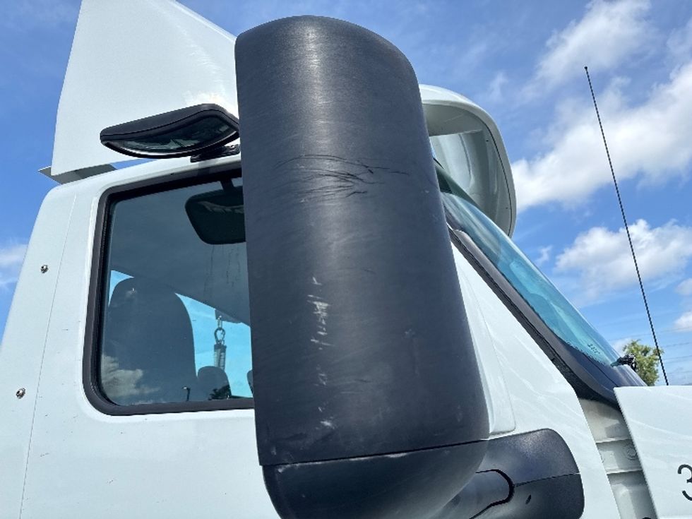 Day Cab Tractor-Heavy Duty Tractors-International-2020-LT625-Tampa-FL-351,270\n\t\tmiles-$ 44,000 - Image 23