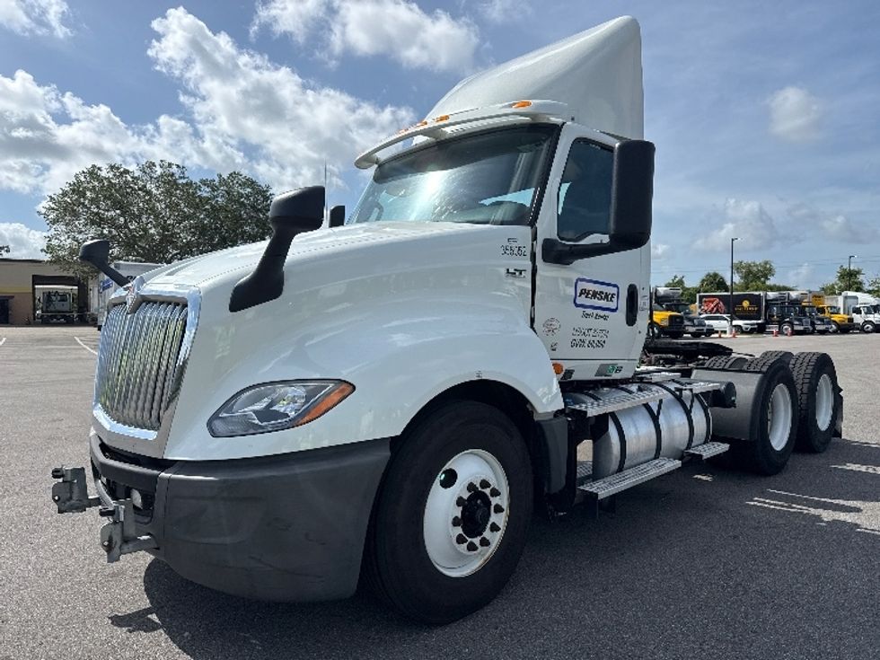 Day Cab Tractor-Heavy Duty Tractors-International-2020-LT625-Tampa-FL-351,270\n\t\tmiles-$ 44,000 - Image 3