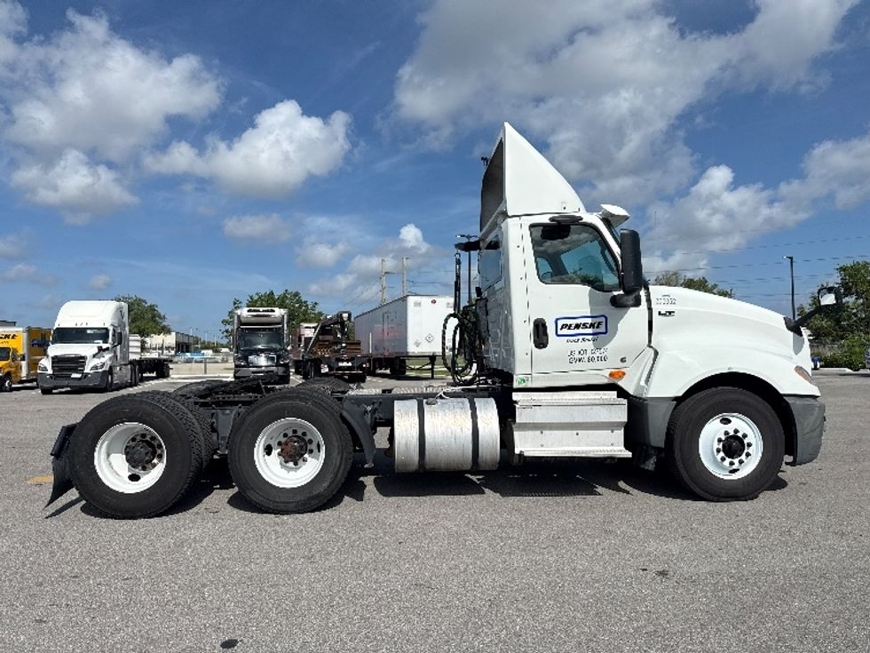 Day Cab Tractor-Heavy Duty Tractors-International-2020-LT625-Tampa-FL-351,270\n\t\tmiles-$ 44,000 - Image 8