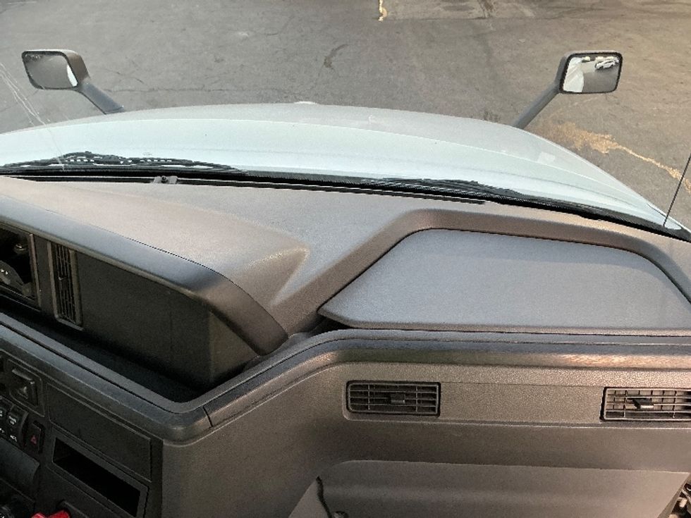 Day Cab Tractor-Heavy Duty Tractors-International-2020-LT625-Torrance-CA-102,887\n\t\tmiles-$ 61,250 - Image 12