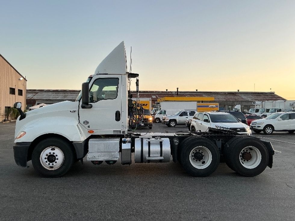Day Cab Tractor-Heavy Duty Tractors-International-2020-LT625-Torrance-CA-102,887\n\t\tmiles-$ 61,250 - Image 4
