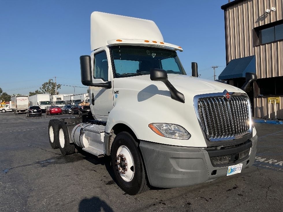 Day Cab Tractor-Heavy Duty Tractors-International-2020-LT625-Torrance-CA-115,488\n\t\tmiles-$ 36,000 - Image 1