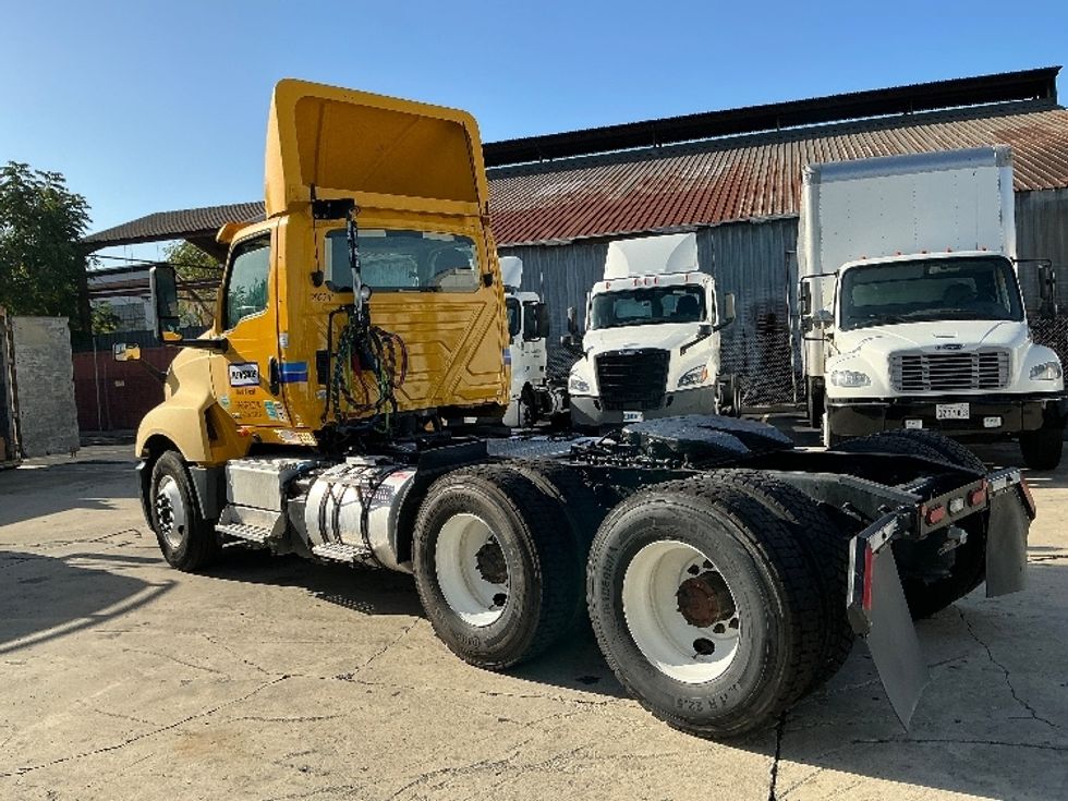 Day Cab Tractor-Heavy Duty Tractors-International-2020-LT625-Torrance-CA-143,962\n\t\tmiles-$ 32,000 - Image 5