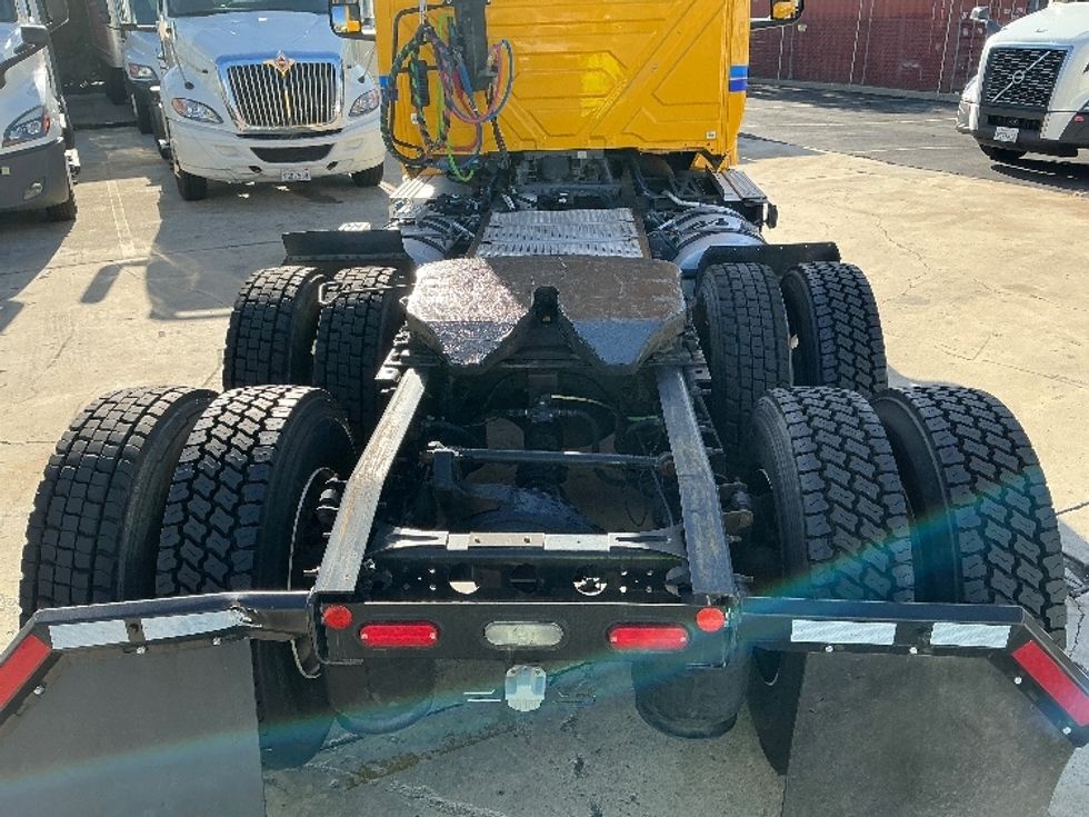 Day Cab Tractor-Heavy Duty Tractors-International-2020-LT625-Torrance-CA-143,962\n\t\tmiles-$ 32,000 - Image 6