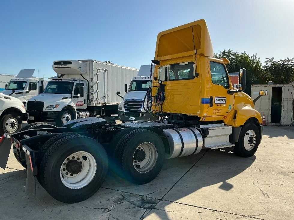 Day Cab Tractor-Heavy Duty Tractors-International-2020-LT625-Torrance-CA-143,962\n\t\tmiles-$ 32,000 - Image 7