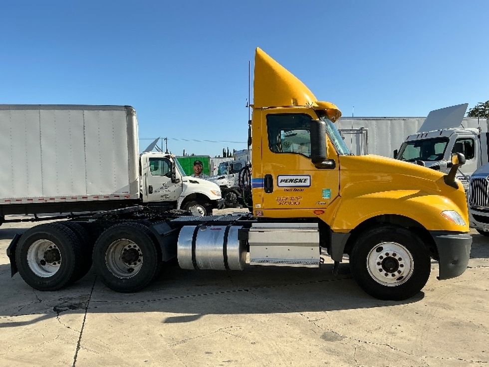 Day Cab Tractor-Heavy Duty Tractors-International-2020-LT625-Torrance-CA-143,962\n\t\tmiles-$ 32,000 - Image 8