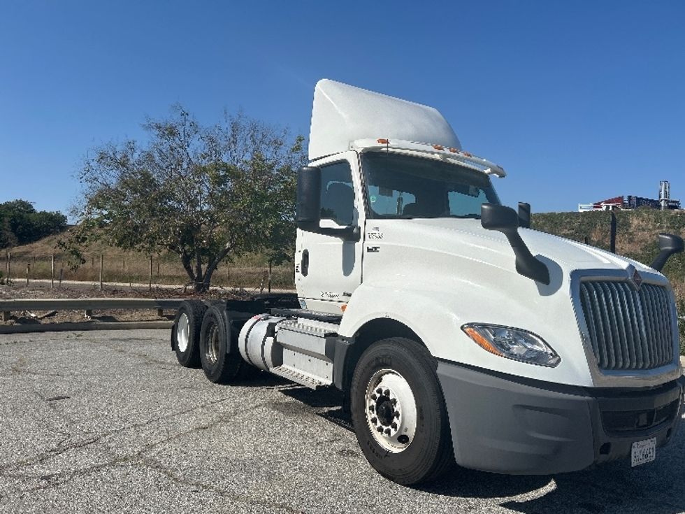 Day Cab Tractor-Heavy Duty Tractors-International-2020-LT625-Torrance-CA-164,087\n\t\tmiles-$ 33,250 - Image 1