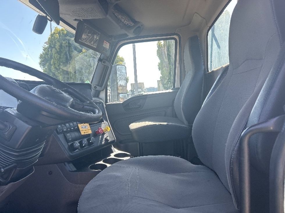 Day Cab Tractor-Heavy Duty Tractors-International-2020-LT625-Torrance-CA-164,087\n\t\tmiles-$ 33,250 - Image 10