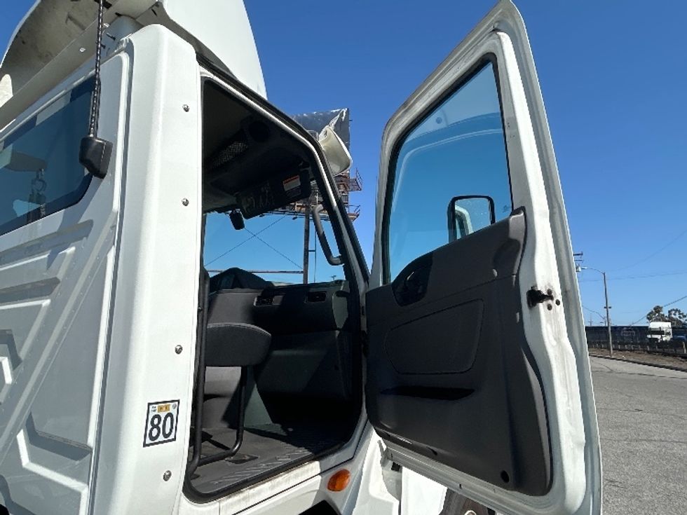 Day Cab Tractor-Heavy Duty Tractors-International-2020-LT625-Torrance-CA-164,087\n\t\tmiles-$ 33,250 - Image 12