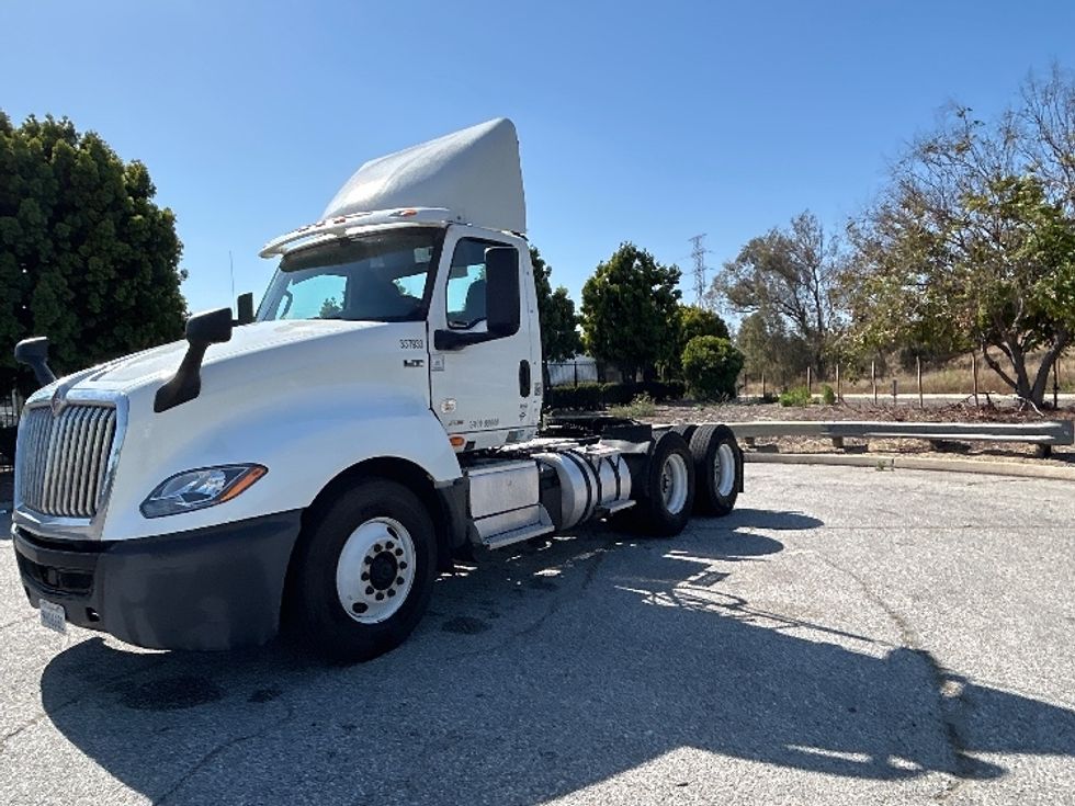 Day Cab Tractor-Heavy Duty Tractors-International-2020-LT625-Torrance-CA-164,087\n\t\tmiles-$ 33,250 - Image 3