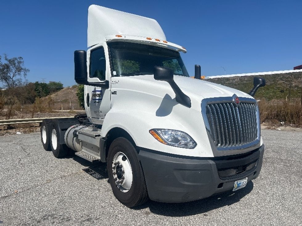 Day Cab Tractor-Heavy Duty Tractors-International-2020-LT625-Torrance-CA-177,261\n\t\tmiles-$ 37,250 - Image 1