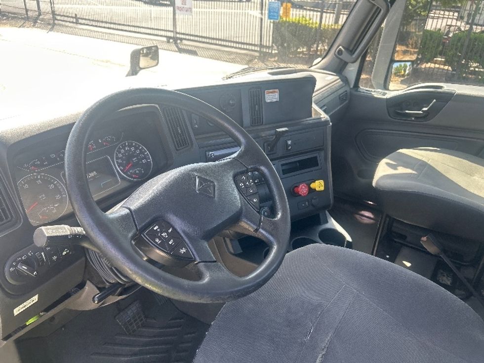 Day Cab Tractor-Heavy Duty Tractors-International-2020-LT625-Torrance-CA-177,261\n\t\tmiles-$ 37,250 - Image 10
