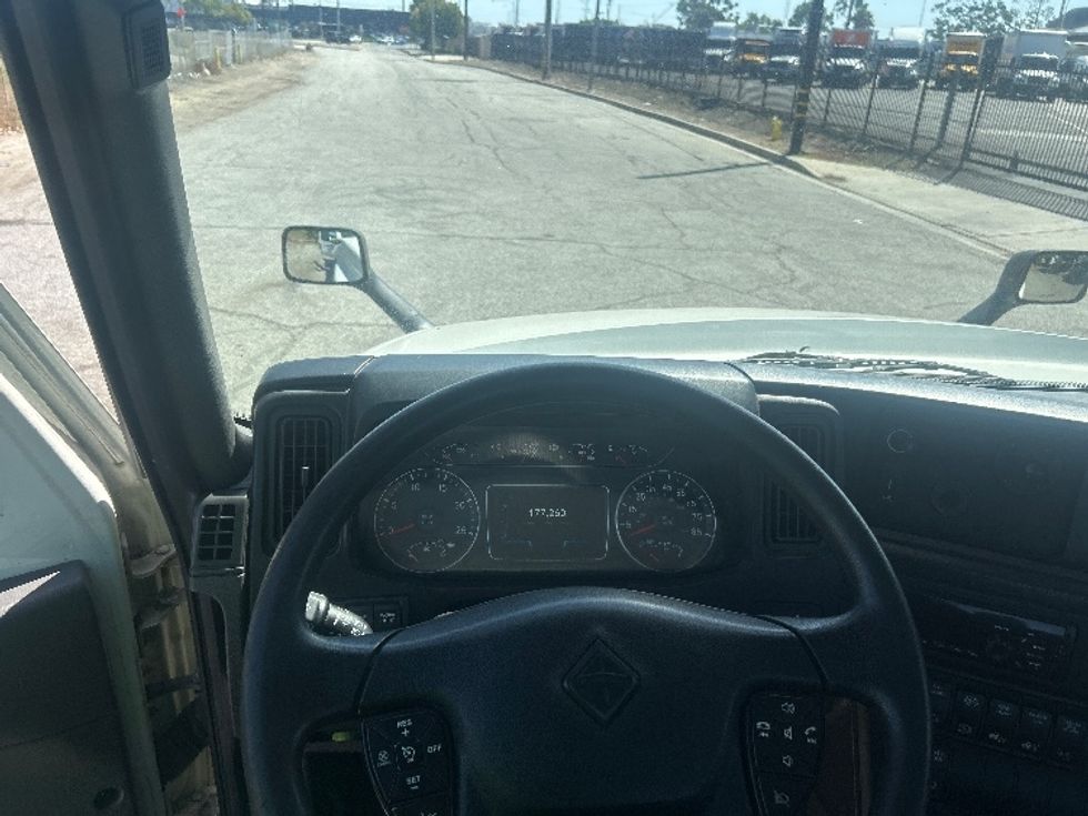 Day Cab Tractor-Heavy Duty Tractors-International-2020-LT625-Torrance-CA-177,261\n\t\tmiles-$ 37,250 - Image 11