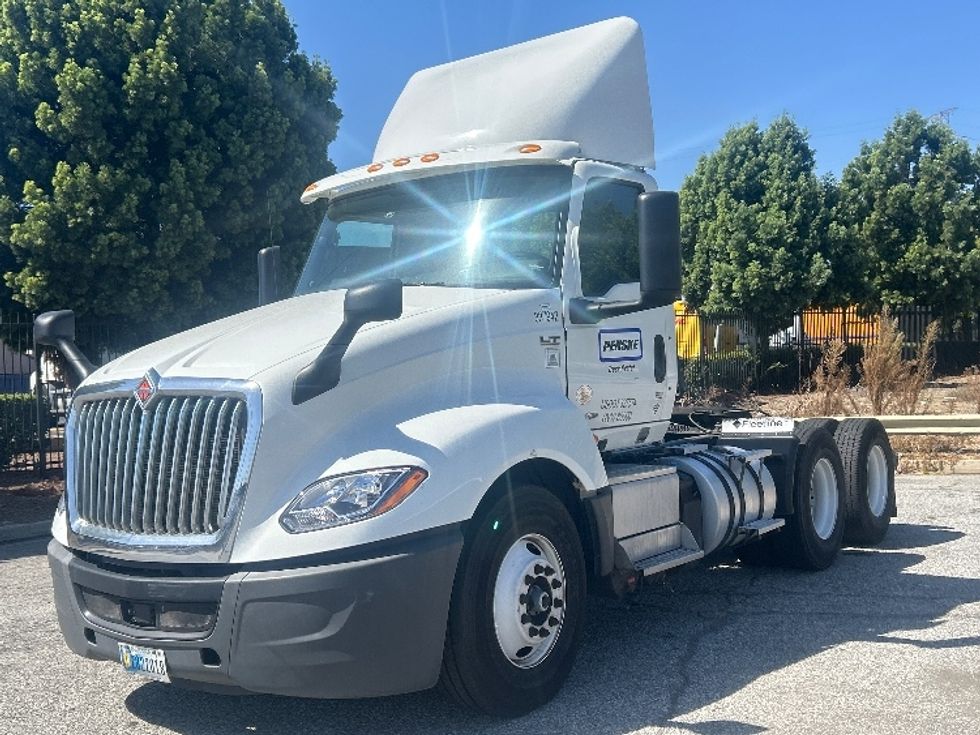 Day Cab Tractor-Heavy Duty Tractors-International-2020-LT625-Torrance-CA-177,261\n\t\tmiles-$ 37,250 - Image 3