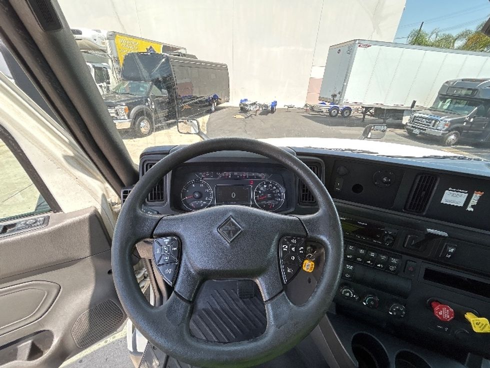 Day Cab Tractor-Heavy Duty Tractors-International-2020-LT625-Torrance-CA-205,378\n\t\tmiles-$ 36,250 - Image 11