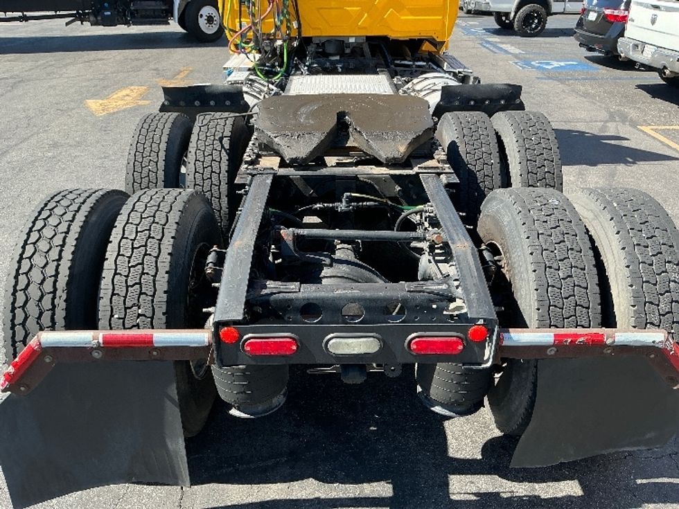 Day Cab Tractor-Heavy Duty Tractors-International-2020-LT625-Torrance-CA-214,877\n\t\tmiles-$ 30,250 - Image 6