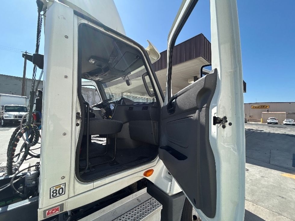 Day Cab Tractor-Heavy Duty Tractors-International-2020-LT625-Torrance-CA-221,195\n\t\tmiles-$ 34,250 - Image 12
