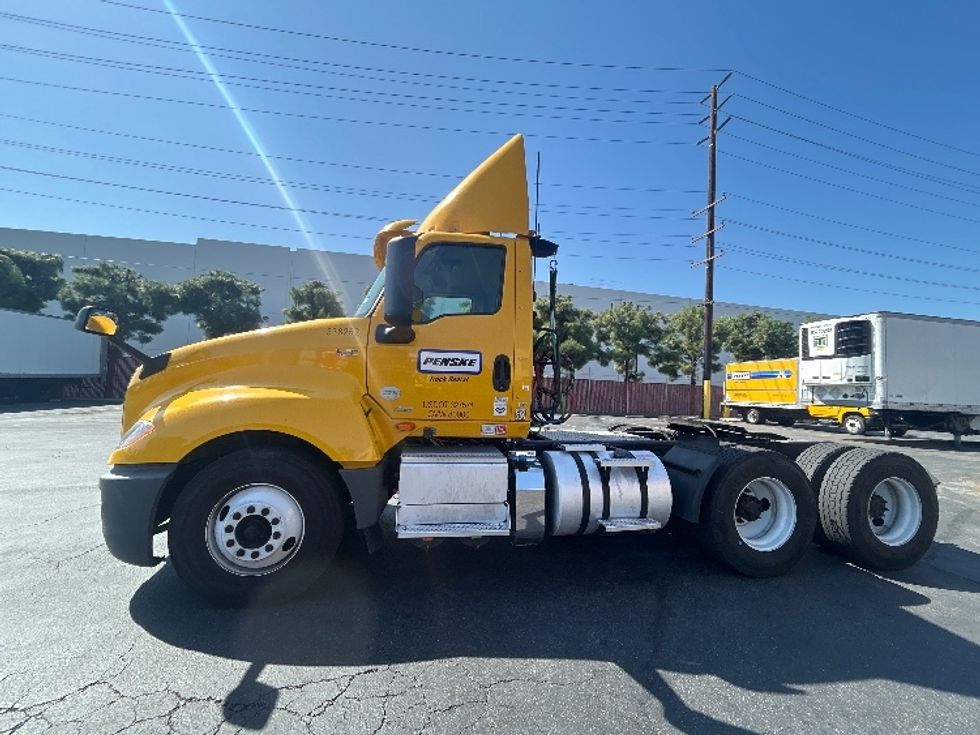 Day Cab Tractor-Heavy Duty Tractors-International-2020-LT625-Torrance-CA-256,841\n\t\tmiles-$ 30,250 - Image 4