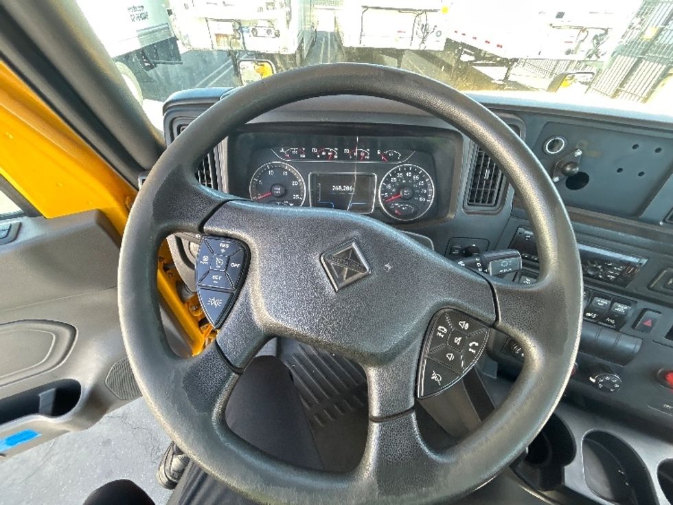 Day Cab Tractor-Heavy Duty Tractors-International-2020-LT625-Torrance-CA-268,288\n\t\tmiles-$ 30,250 - Image 10