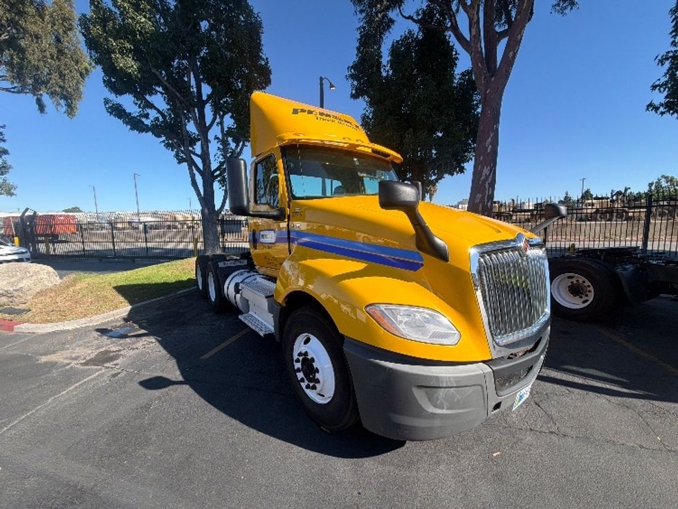Day Cab Tractor-Heavy Duty Tractors-International-2020-LT625-Torrance-CA-310,868\n\t\tmiles-$ 29,000 - Image 1