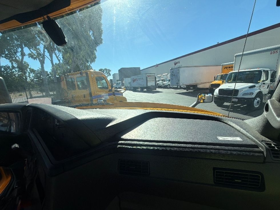 Day Cab Tractor-Heavy Duty Tractors-International-2020-LT625-Torrance-CA-310,868\n\t\tmiles-$ 29,000 - Image 13