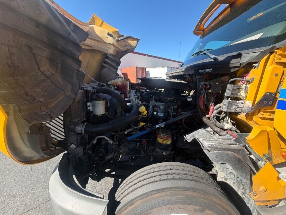 Day Cab Tractor-Heavy Duty Tractors-International-2020-LT625-Torrance-CA-310,868\n\t\tmiles-$ 29,000 - Image 16