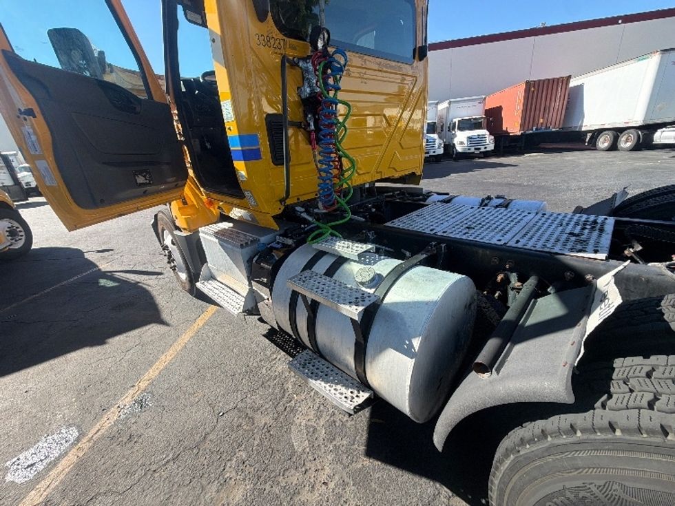 Day Cab Tractor-Heavy Duty Tractors-International-2020-LT625-Torrance-CA-310,868\n\t\tmiles-$ 29,000 - Image 17