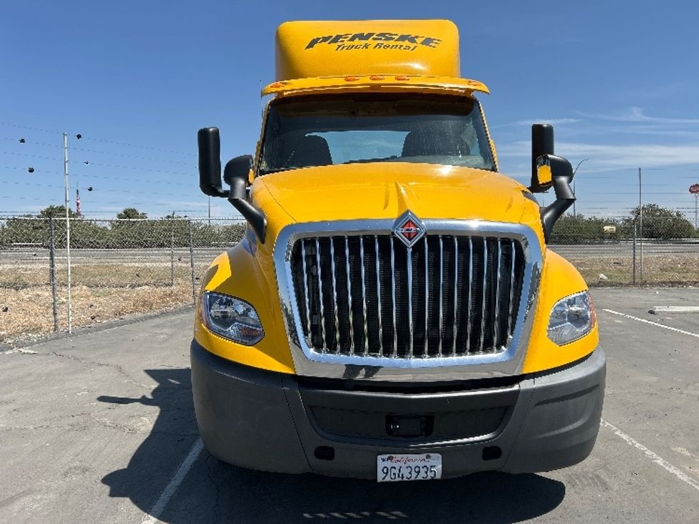 Day Cab Tractor-Heavy Duty Tractors-International-2020-LT625-Tracy-CA-336,749\n\t\tmiles-$ 27,000 - Image 2