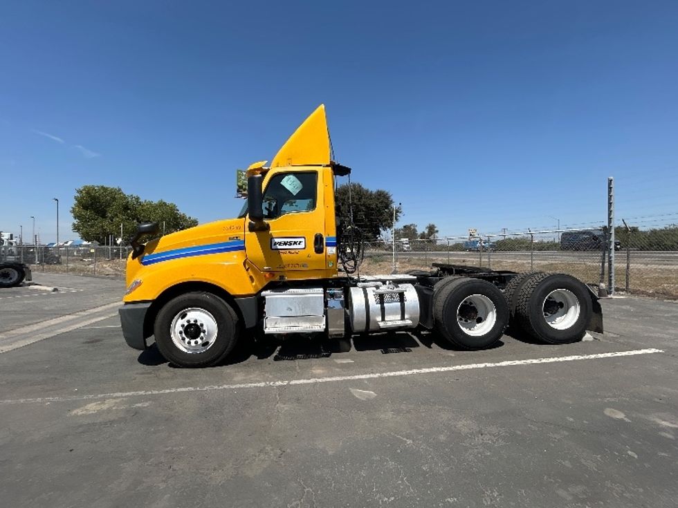 Day Cab Tractor-Heavy Duty Tractors-International-2020-LT625-Tracy-CA-336,749\n\t\tmiles-$ 27,000 - Image 4