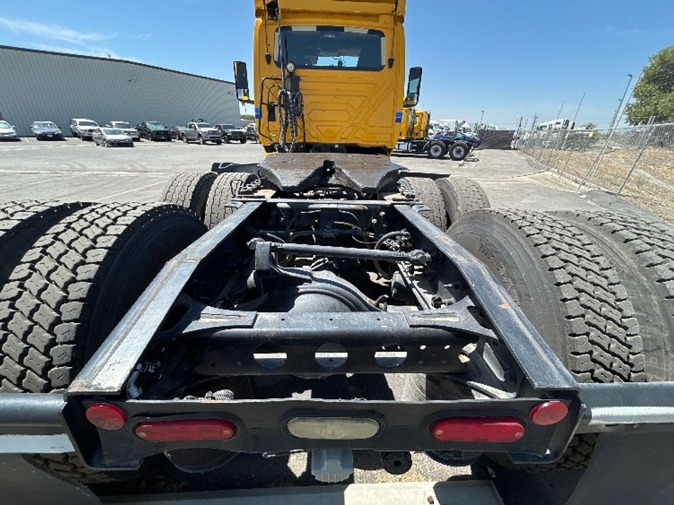 Day Cab Tractor-Heavy Duty Tractors-International-2020-LT625-Tracy-CA-336,749\n\t\tmiles-$ 27,000 - Image 6