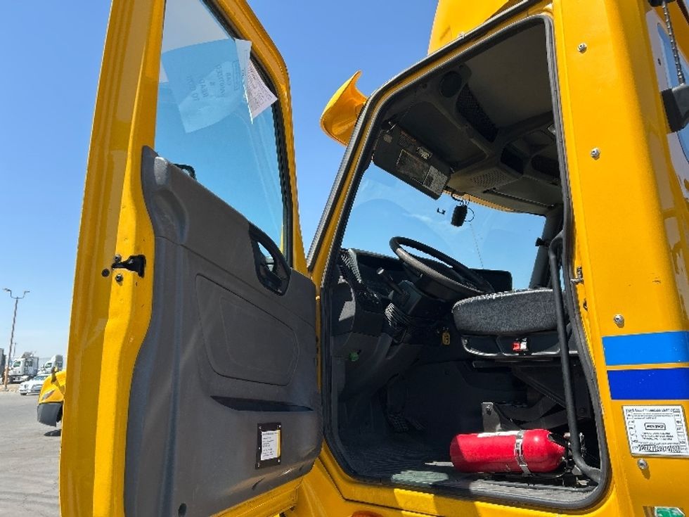 Day Cab Tractor-Heavy Duty Tractors-International-2020-LT625-Tracy-CA-336,749\n\t\tmiles-$ 27,000 - Image 9