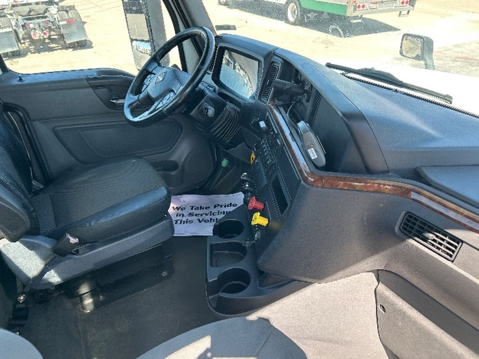 Day Cab Tractor-Heavy Duty Tractors-International-2020-LT625-Tulsa-OK-310,691\n\t\tmiles-$ 31,000 - Image 14